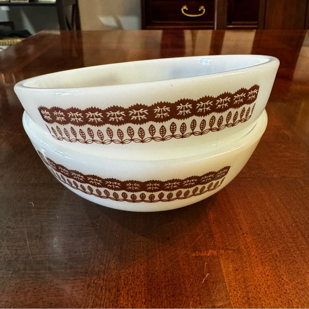 2 Termocrisa Cereal Bowls Vintage Brown Leaf Pattern Wheat Milk Glass
